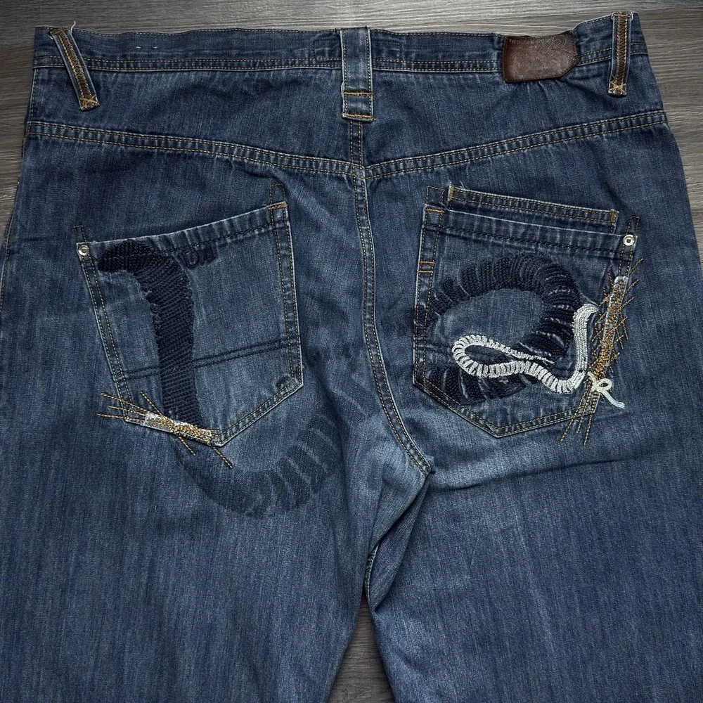 Rocawear Baggy Wide Leg Embroidered Snake Jeans Mens 42x34 Y2K Distressed Blue